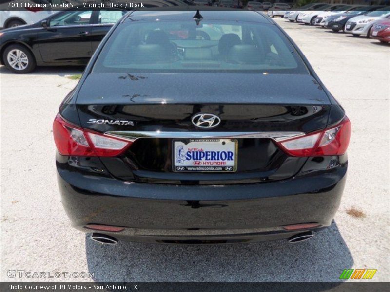 Midnight Black / Black 2013 Hyundai Sonata SE
