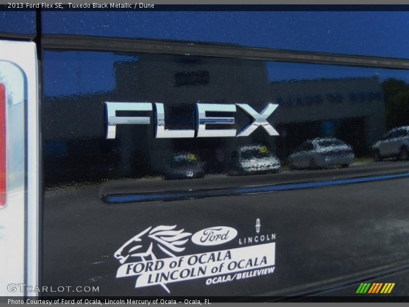 Tuxedo Black Metallic / Dune 2013 Ford Flex SE