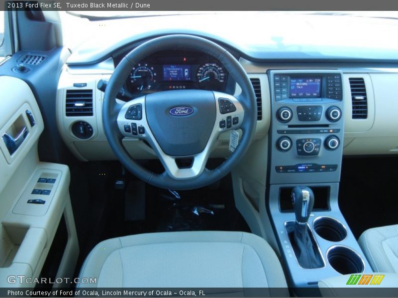 Tuxedo Black Metallic / Dune 2013 Ford Flex SE