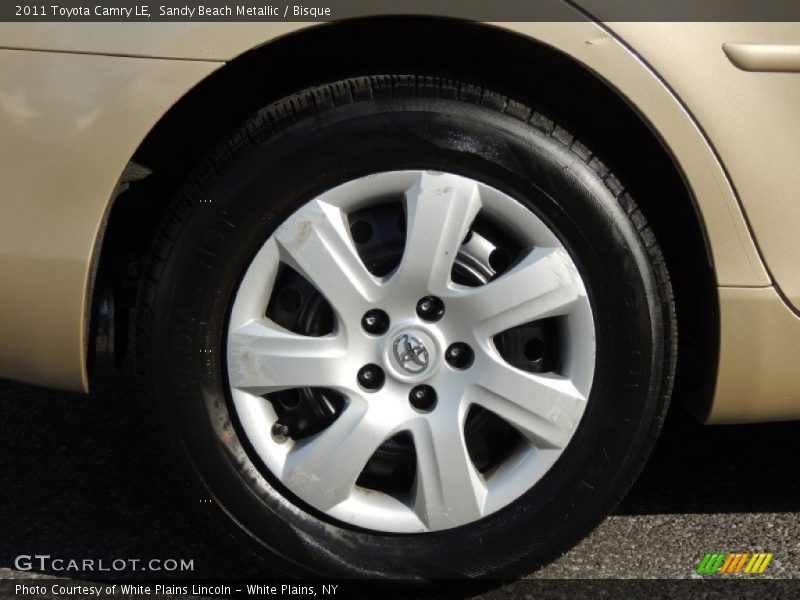 Sandy Beach Metallic / Bisque 2011 Toyota Camry LE