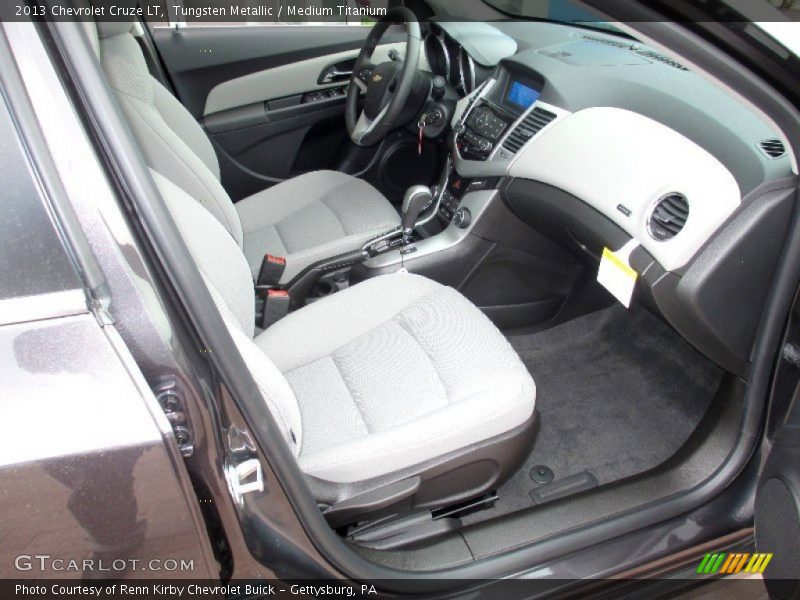 Tungsten Metallic / Medium Titanium 2013 Chevrolet Cruze LT