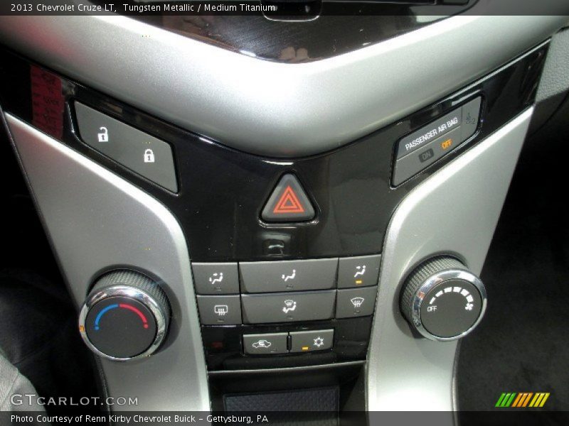 Tungsten Metallic / Medium Titanium 2013 Chevrolet Cruze LT
