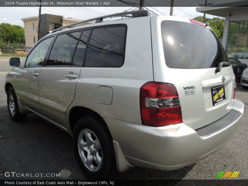 Millenium Silver Metallic / Ash 2004 Toyota Highlander I4