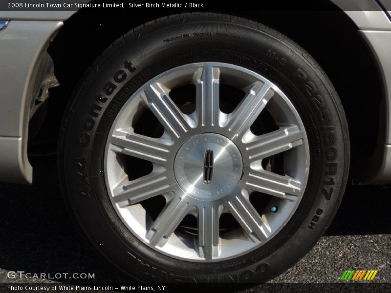  2008 Town Car Signature Limited Wheel