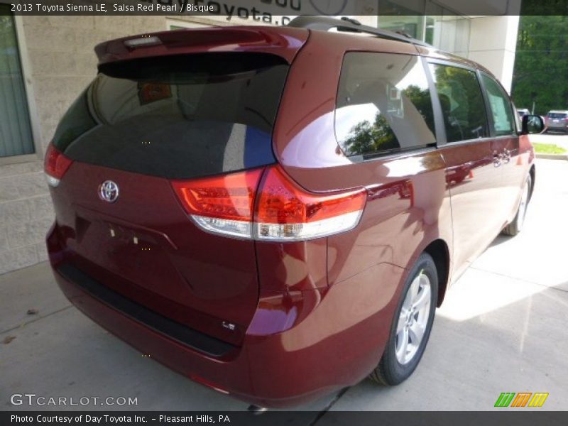 Salsa Red Pearl / Bisque 2013 Toyota Sienna LE
