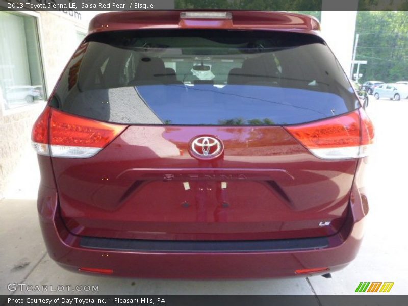 Salsa Red Pearl / Bisque 2013 Toyota Sienna LE