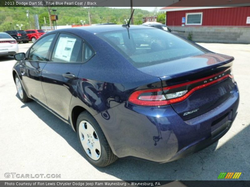 True Blue Pearl Coat / Black 2013 Dodge Dart SE