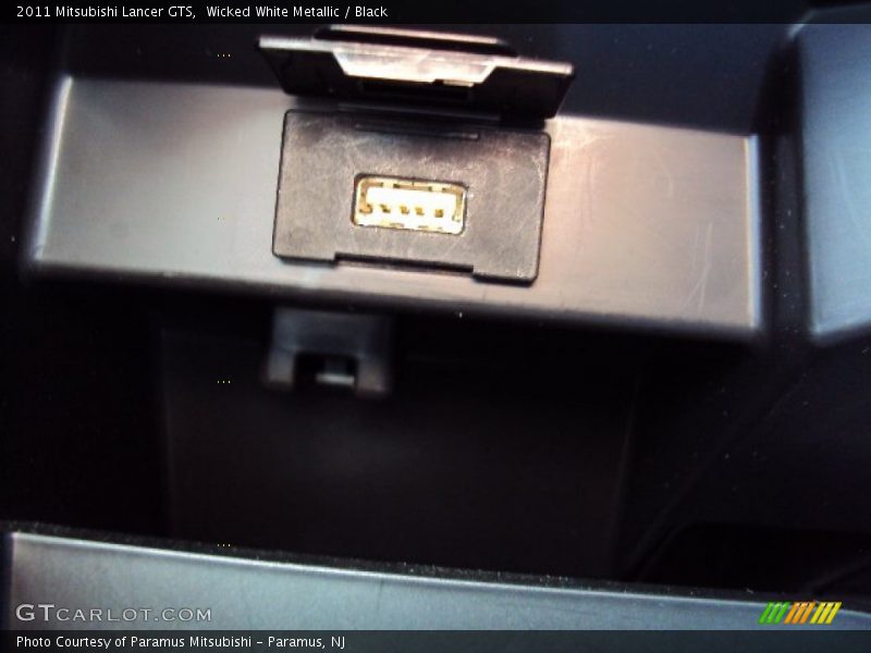 Wicked White Metallic / Black 2011 Mitsubishi Lancer GTS