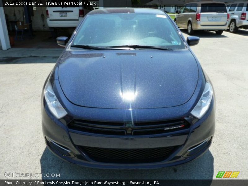True Blue Pearl Coat / Black 2013 Dodge Dart SE