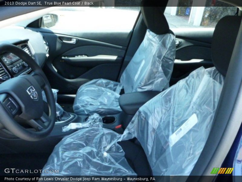 True Blue Pearl Coat / Black 2013 Dodge Dart SE