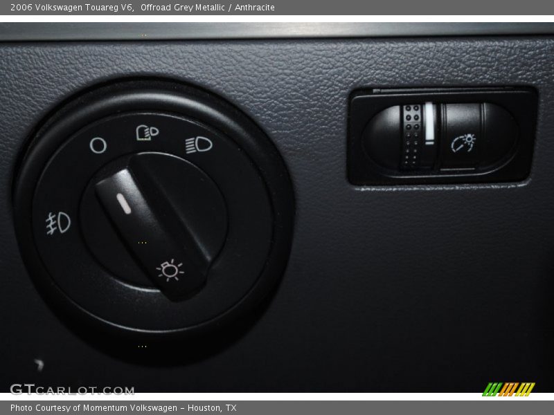 Offroad Grey Metallic / Anthracite 2006 Volkswagen Touareg V6