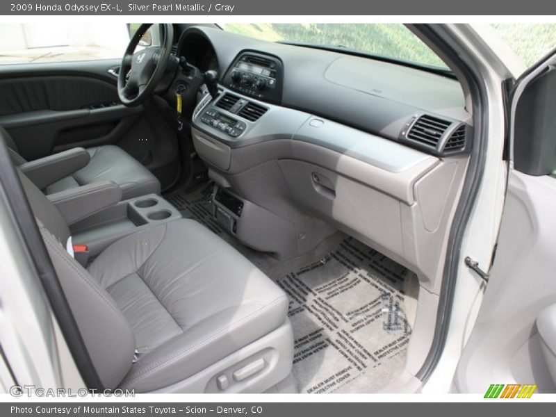 Dashboard of 2009 Odyssey EX-L