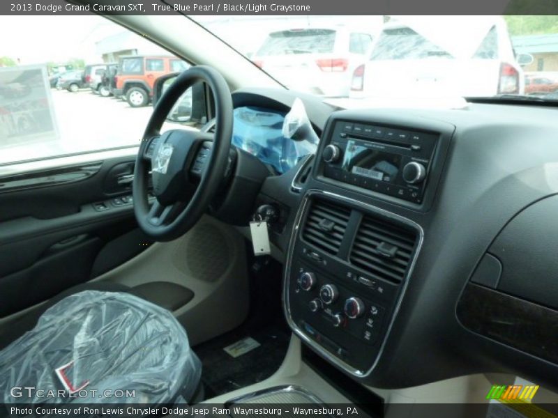True Blue Pearl / Black/Light Graystone 2013 Dodge Grand Caravan SXT