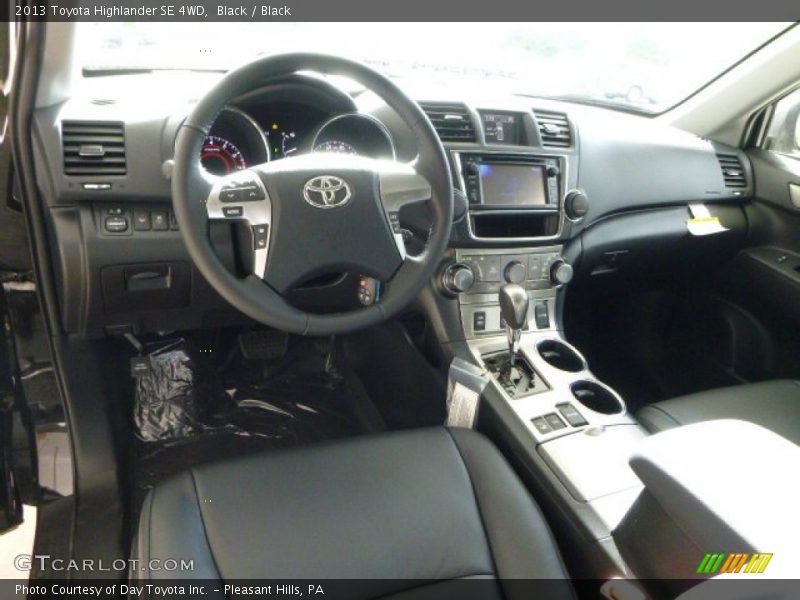 Black / Black 2013 Toyota Highlander SE 4WD