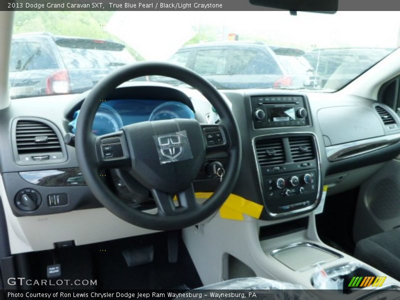 True Blue Pearl / Black/Light Graystone 2013 Dodge Grand Caravan SXT
