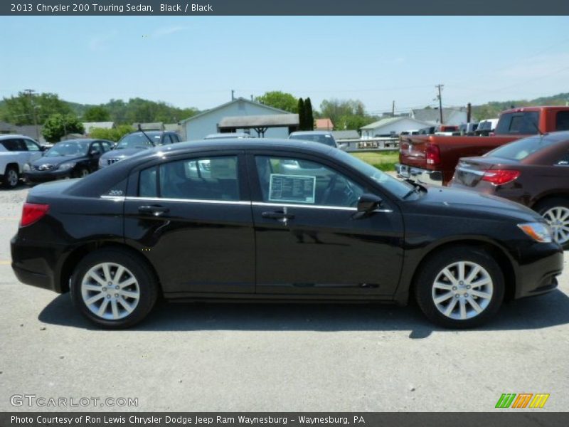 Black / Black 2013 Chrysler 200 Touring Sedan