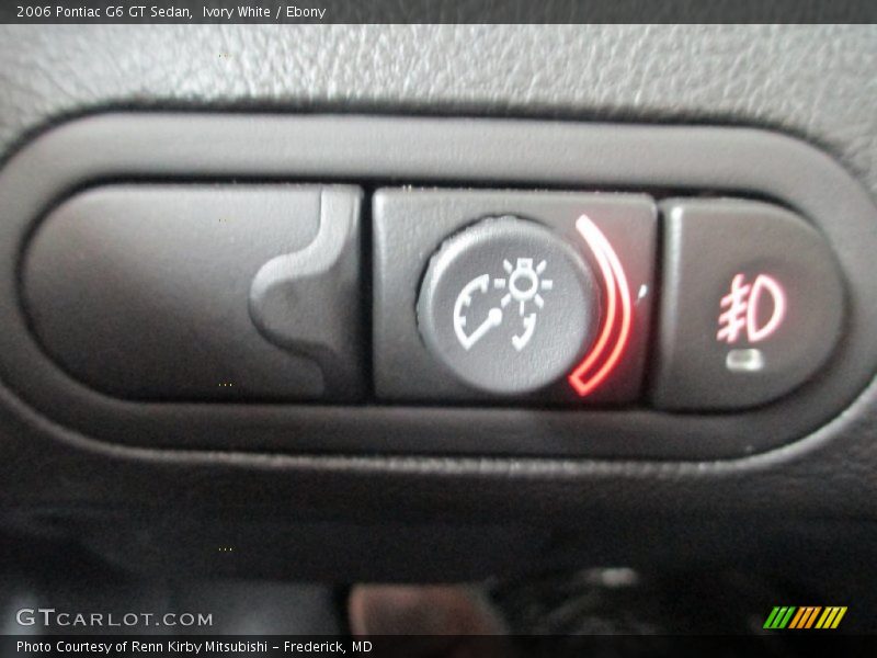 Ivory White / Ebony 2006 Pontiac G6 GT Sedan