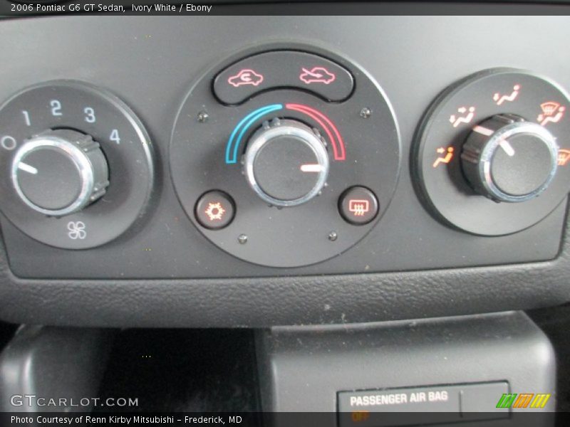 Ivory White / Ebony 2006 Pontiac G6 GT Sedan