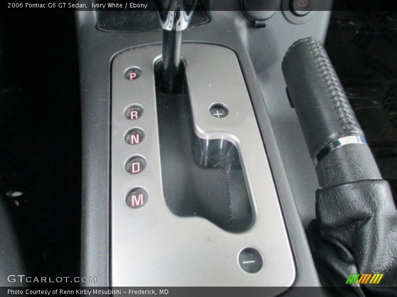 Ivory White / Ebony 2006 Pontiac G6 GT Sedan