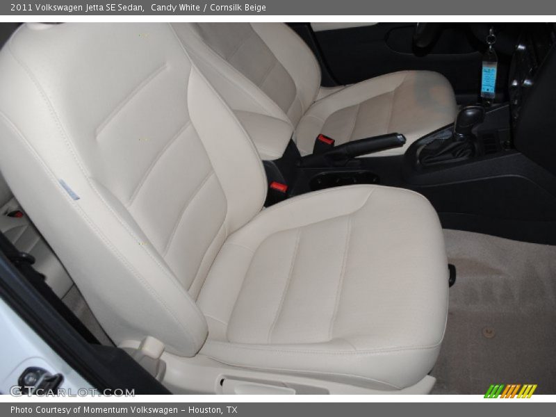 Candy White / Cornsilk Beige 2011 Volkswagen Jetta SE Sedan