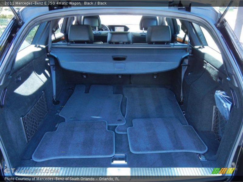  2011 E 350 4Matic Wagon Trunk
