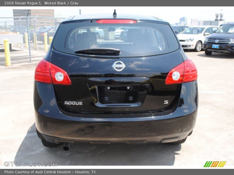 Wicked Black / Gray 2009 Nissan Rogue S