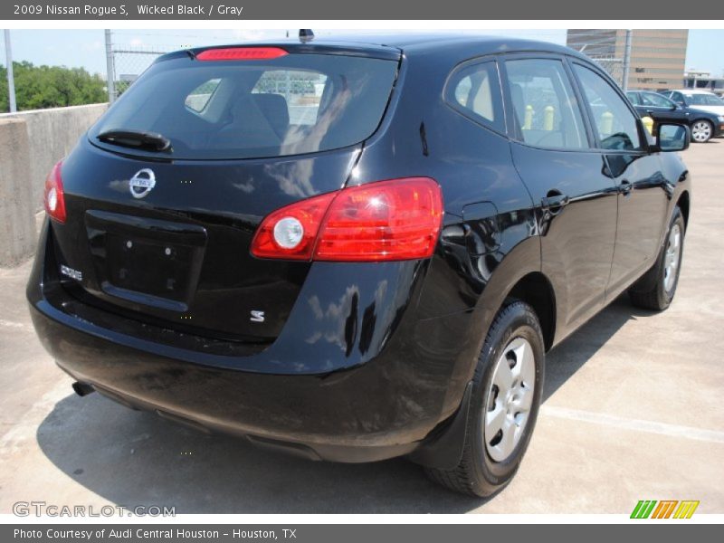 Wicked Black / Gray 2009 Nissan Rogue S