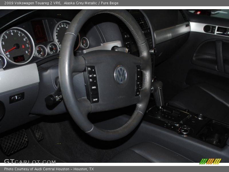 Alaska Grey Metallic / Pure Beige 2009 Volkswagen Touareg 2 VR6