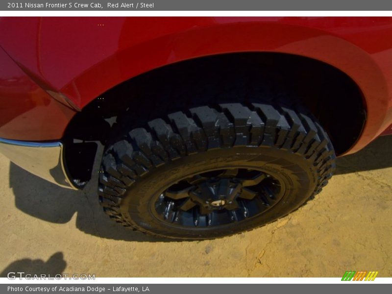 Red Alert / Steel 2011 Nissan Frontier S Crew Cab