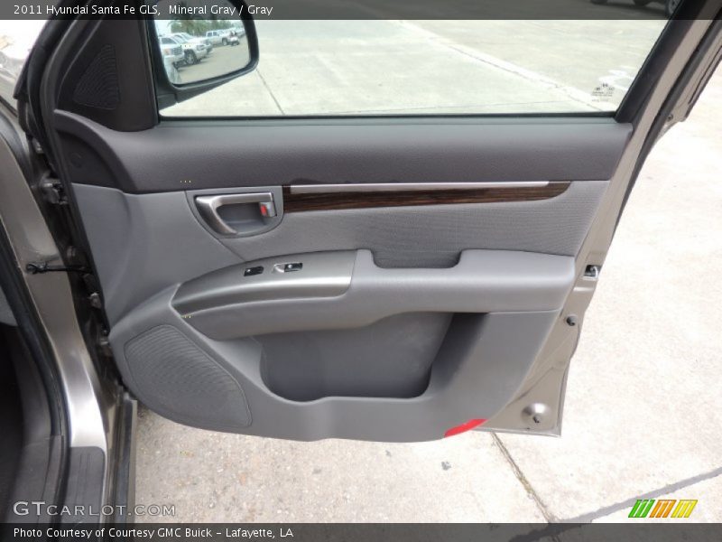 Mineral Gray / Gray 2011 Hyundai Santa Fe GLS