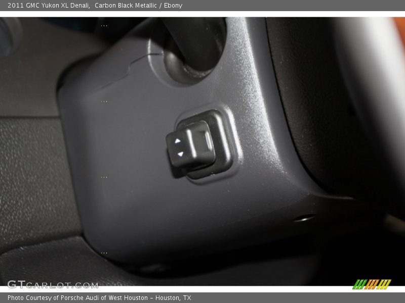 Carbon Black Metallic / Ebony 2011 GMC Yukon XL Denali