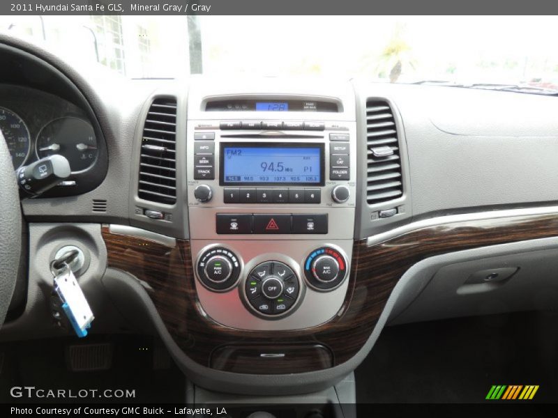 Mineral Gray / Gray 2011 Hyundai Santa Fe GLS