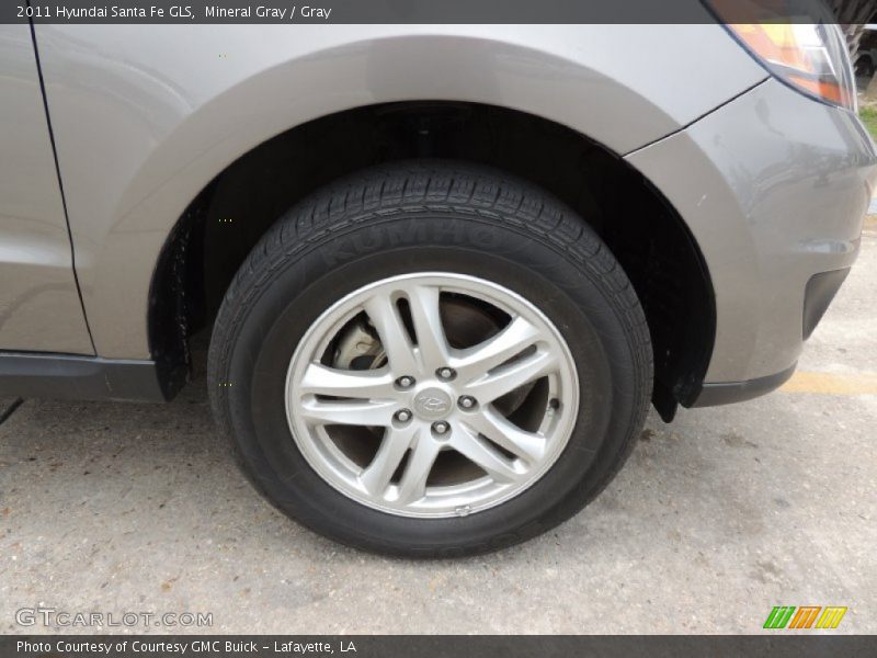 Mineral Gray / Gray 2011 Hyundai Santa Fe GLS
