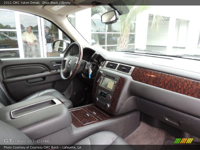 Onyx Black / Ebony 2011 GMC Yukon Denali