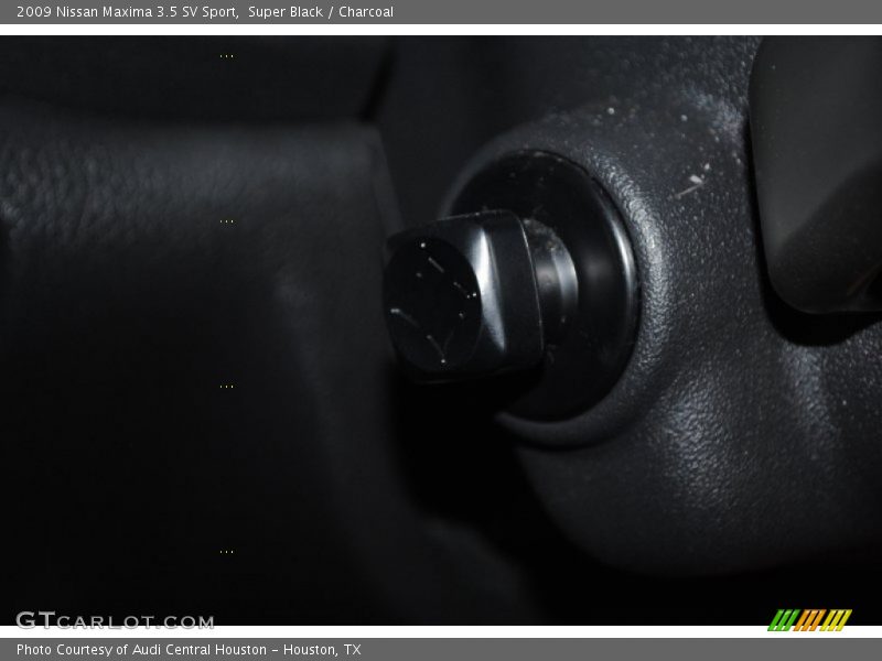 Super Black / Charcoal 2009 Nissan Maxima 3.5 SV Sport