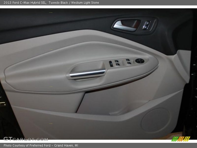 Tuxedo Black / Medium Light Stone 2013 Ford C-Max Hybrid SEL
