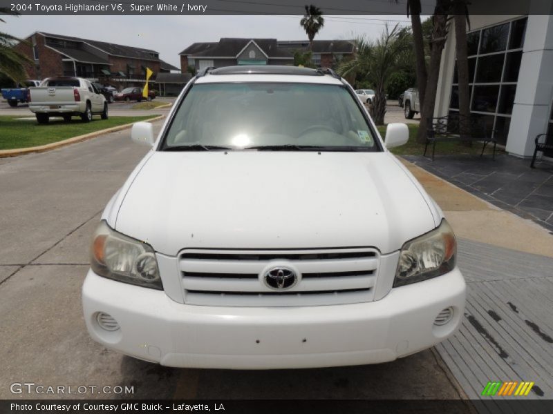 Super White / Ivory 2004 Toyota Highlander V6