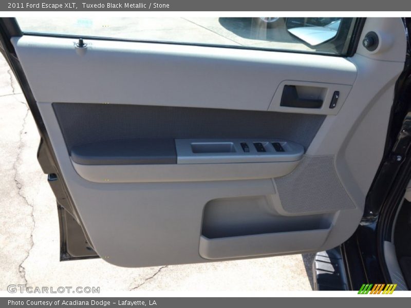Tuxedo Black Metallic / Stone 2011 Ford Escape XLT