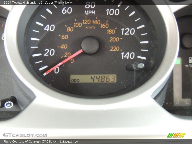 Super White / Ivory 2004 Toyota Highlander V6