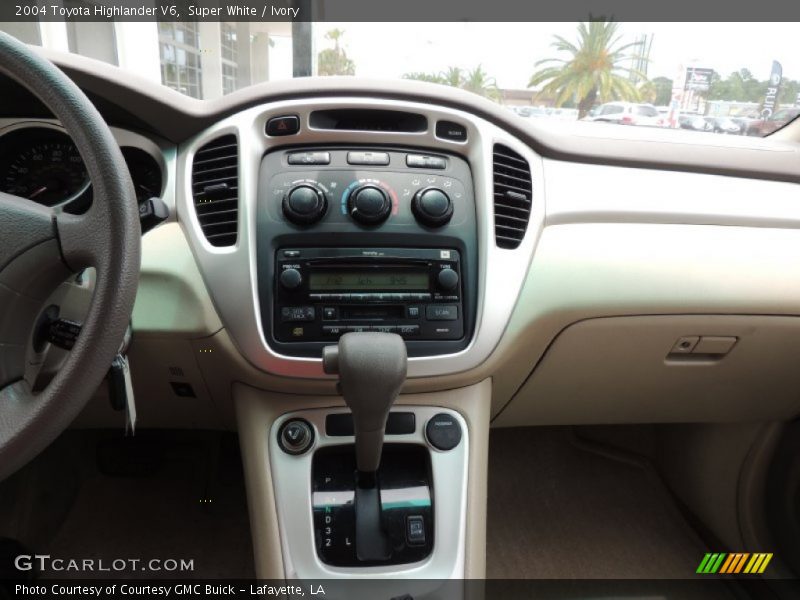 Super White / Ivory 2004 Toyota Highlander V6
