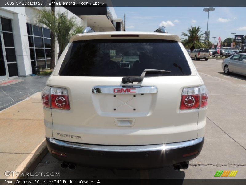 White Diamond Tricoat / Ebony 2009 GMC Acadia SLT