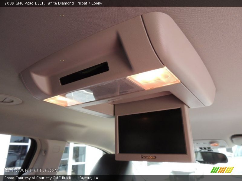 White Diamond Tricoat / Ebony 2009 GMC Acadia SLT