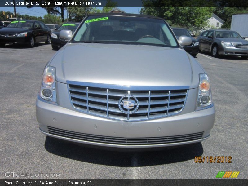 Light Platinum Metallic / Titanium 2006 Cadillac DTS