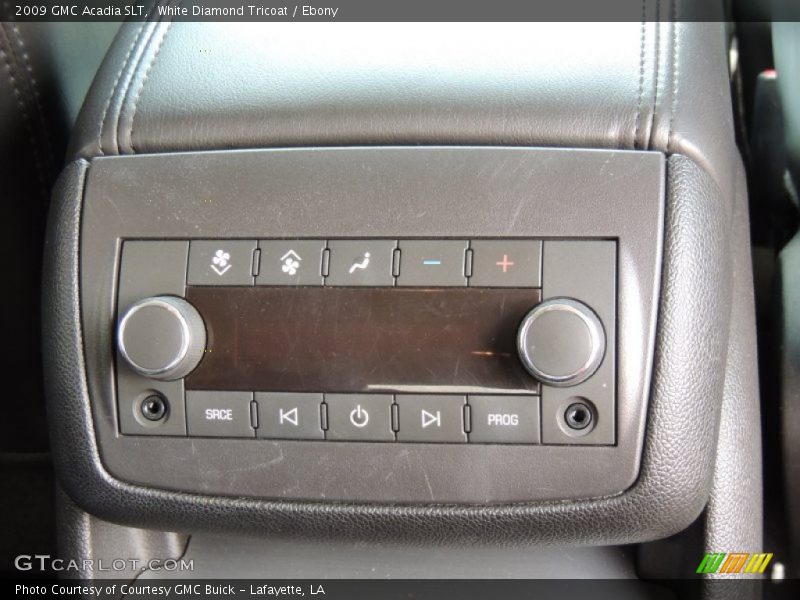 White Diamond Tricoat / Ebony 2009 GMC Acadia SLT
