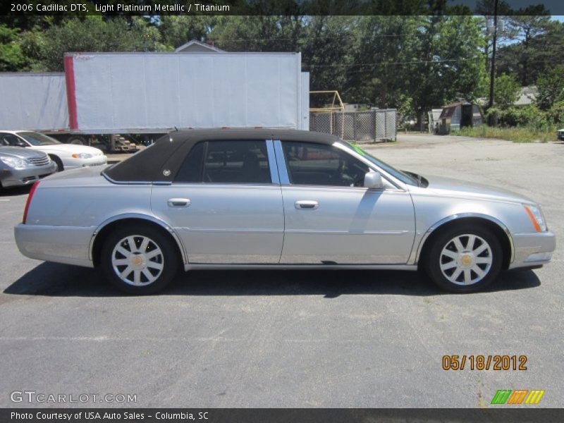 Light Platinum Metallic / Titanium 2006 Cadillac DTS