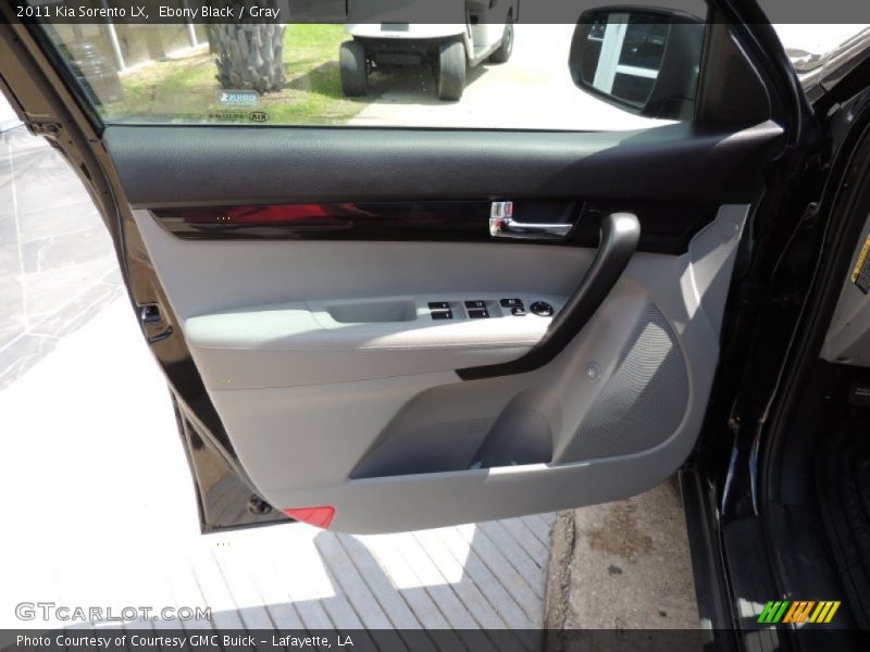 Ebony Black / Gray 2011 Kia Sorento LX