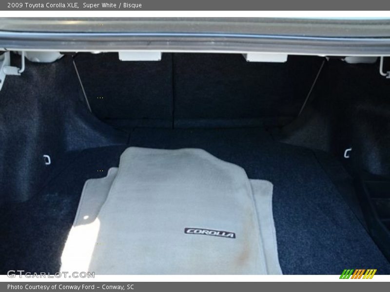 Super White / Bisque 2009 Toyota Corolla XLE