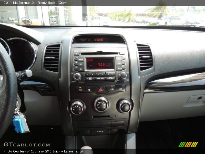 Ebony Black / Gray 2011 Kia Sorento LX