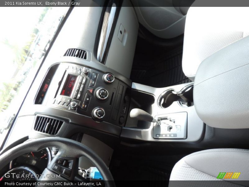 Ebony Black / Gray 2011 Kia Sorento LX