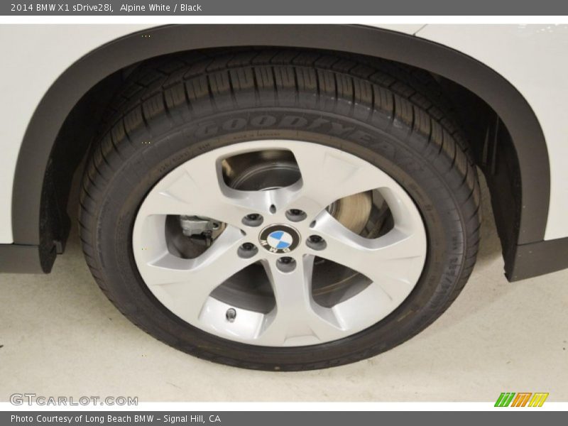 Alpine White / Black 2014 BMW X1 sDrive28i